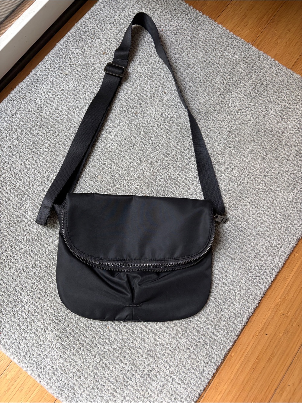 Lululemon Black Crossbody Shoulder Bag - Sleek Everyday Carry